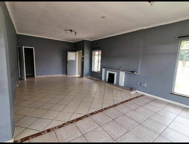 3 BEDROOM PROPERTY TO RENT IN BRENTHURST
